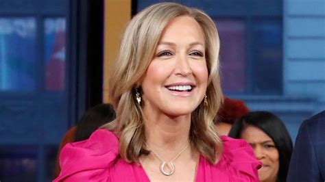 Lara Spencer looks phenomenal in tiny bikini during。